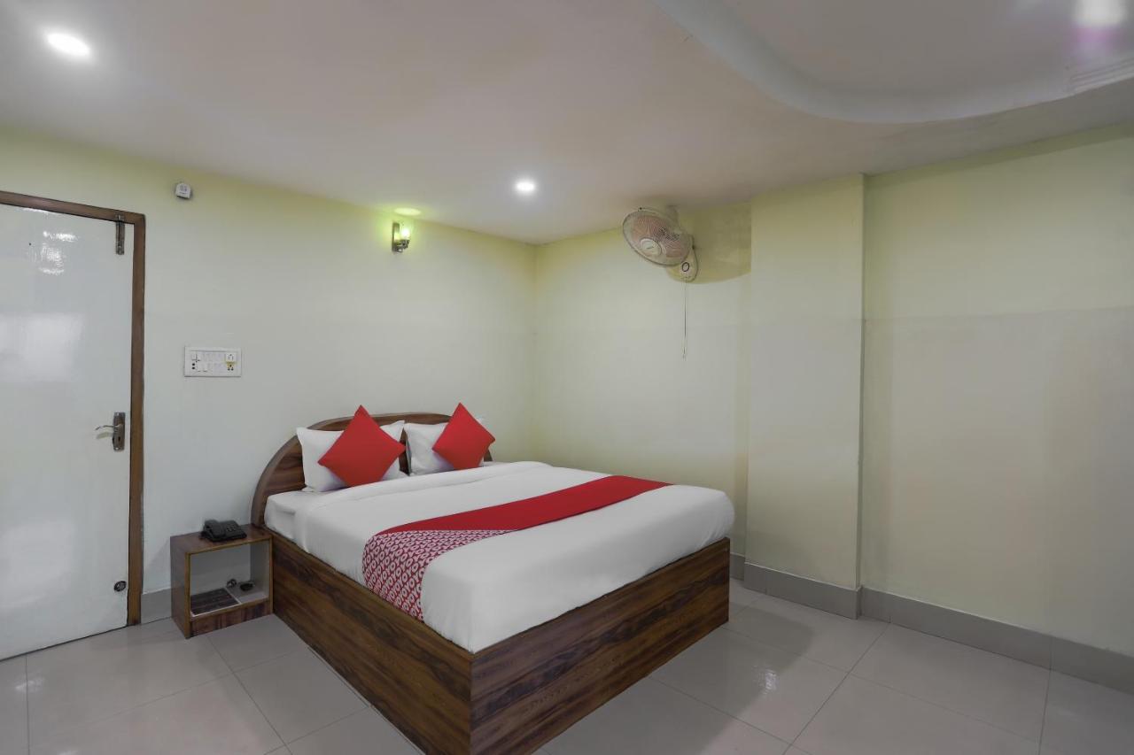 Oyo 70146 S S P Guest House Varanasi Eksteriør billede